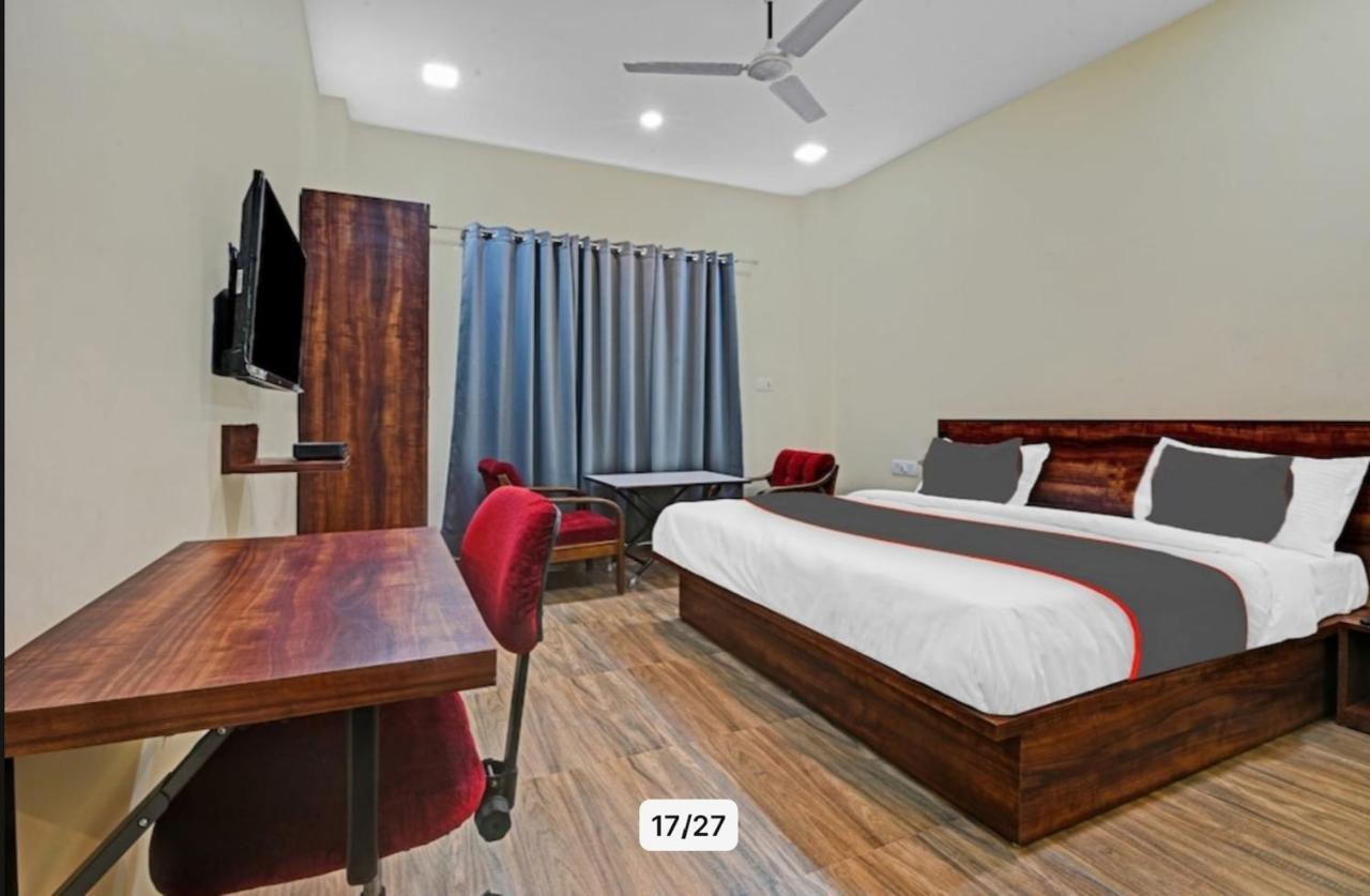 Hotel Manorama Inn Lucknow Ngoại thất bức ảnh